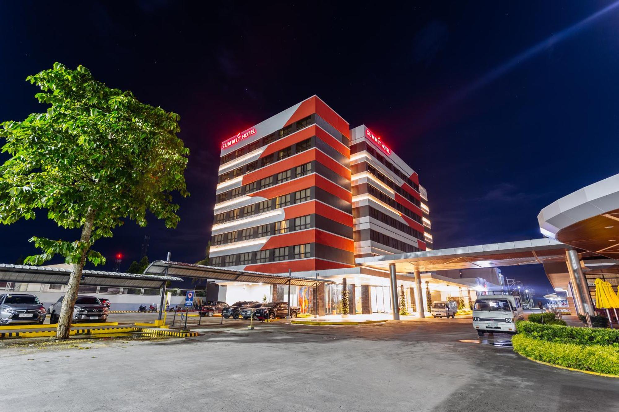 Summit Hotel Tacloban Zewnętrze zdjęcie