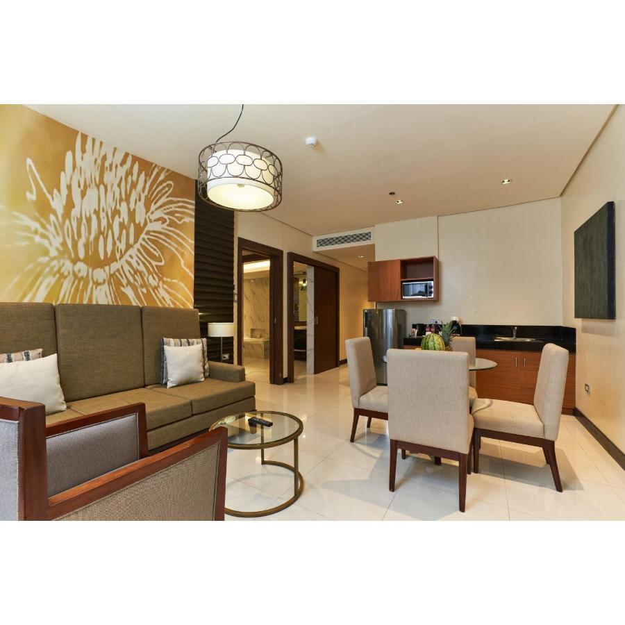 Summit Hotel Tacloban Zewnętrze zdjęcie